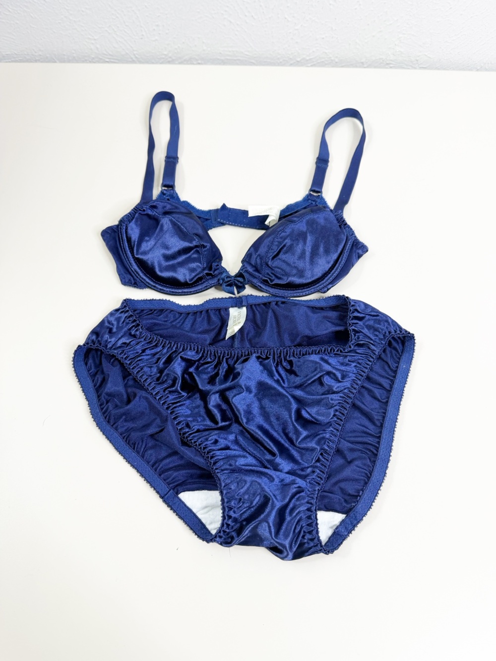 VTG Victoria's Secret Satin Blue Navy Bra (32A) & Brief (Medium-fits Small) Set